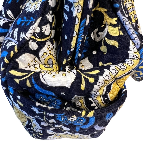 Vera Bradley Ellie Blue Elephant Small Hipster solid frame purse - Picture 3 of 6